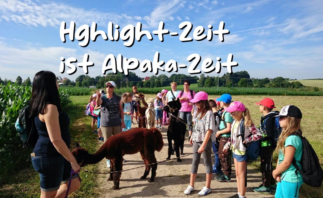 Unsere Alpakas kommen zu Eurem Event! 18 Kinder, Eltern, Alpaka und Text im Bild